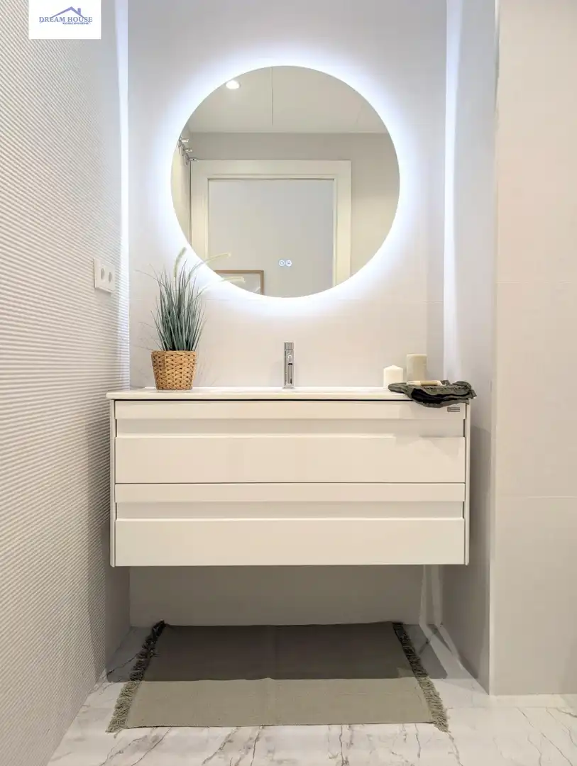 Badezimmer von Wohnungen zum Verkauf in Mataró mit Klimaanlage, Heizung und Balkon