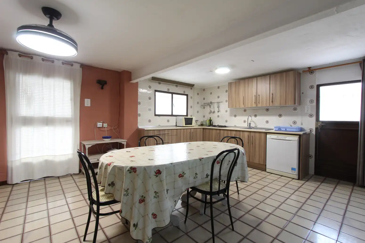 Cuina de Casa o xalet en venda en Torrent amb Aire condicionat, Calefacció i Terrassa