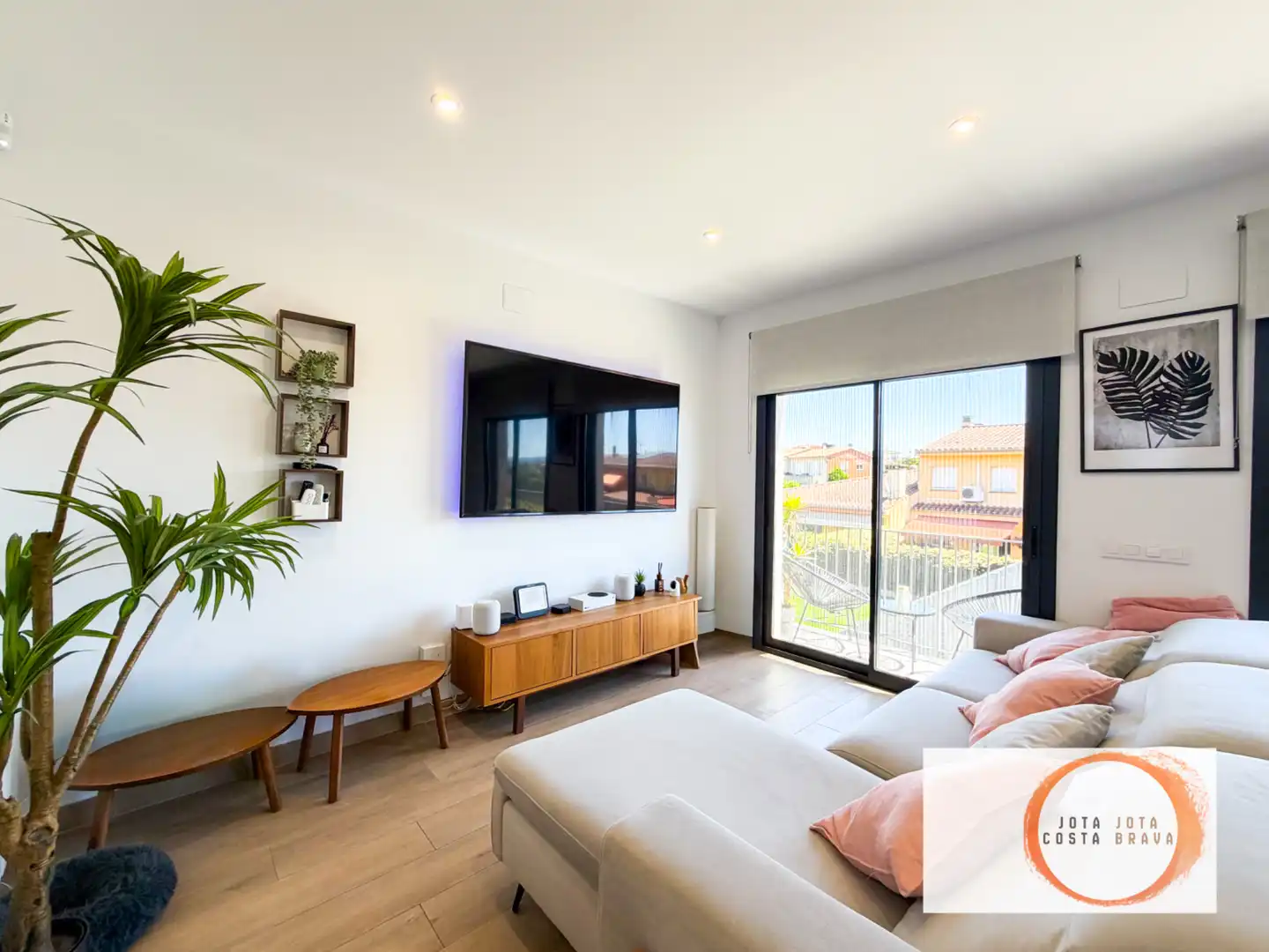 House with terrace for sale in Carrer Girona 16, imagen 2