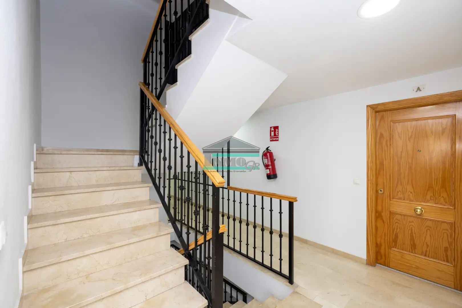 Wohnung zum Verkauf in Armilla mit Heizung, Terrasse und Balkon
