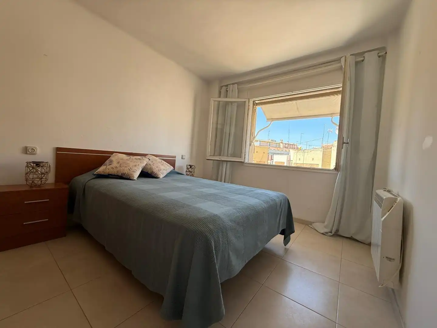 Dormitori de Pis en venda en Tarragona amb Calefacció i Parquet