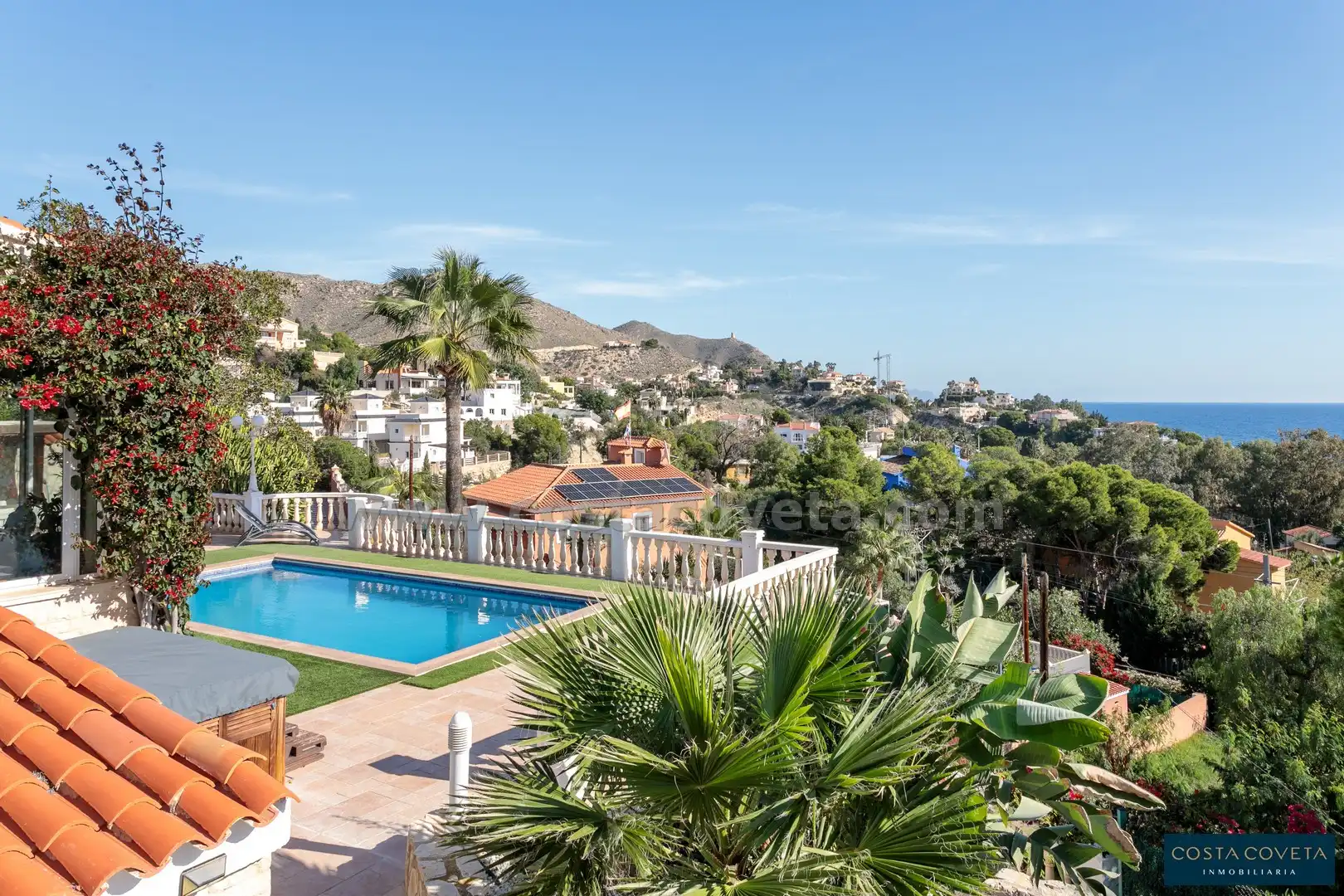 Exterior view of Houses for sale in El Campello  with Air Conditioner, Private garden and Terrace