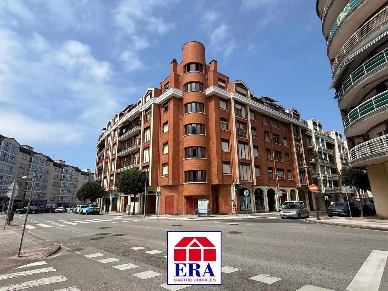 Exterior view of Flat for sale in Castro-Urdiales  with Heating, Terrace and Storage room
