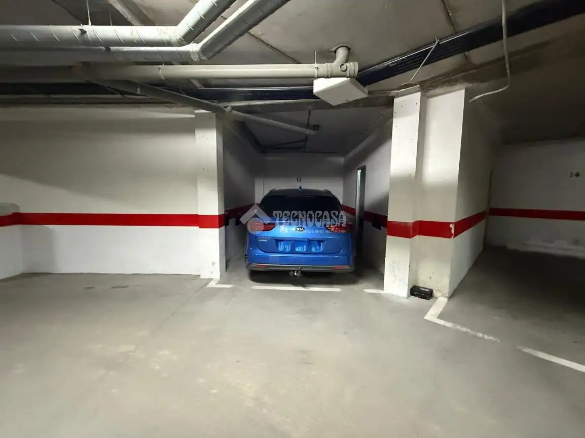 Parking de Ático en venta en Villanubla con Calefacción, Parquet y Terraza