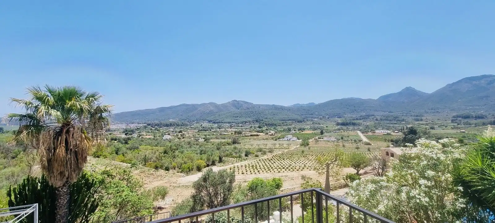 Vista exterior de Casa o chalet en venta en Xaló con Aire acondicionado, Calefacción y Jardín privado