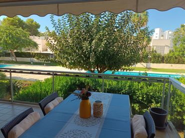 Pis amb piscina en venda a Sargas 15