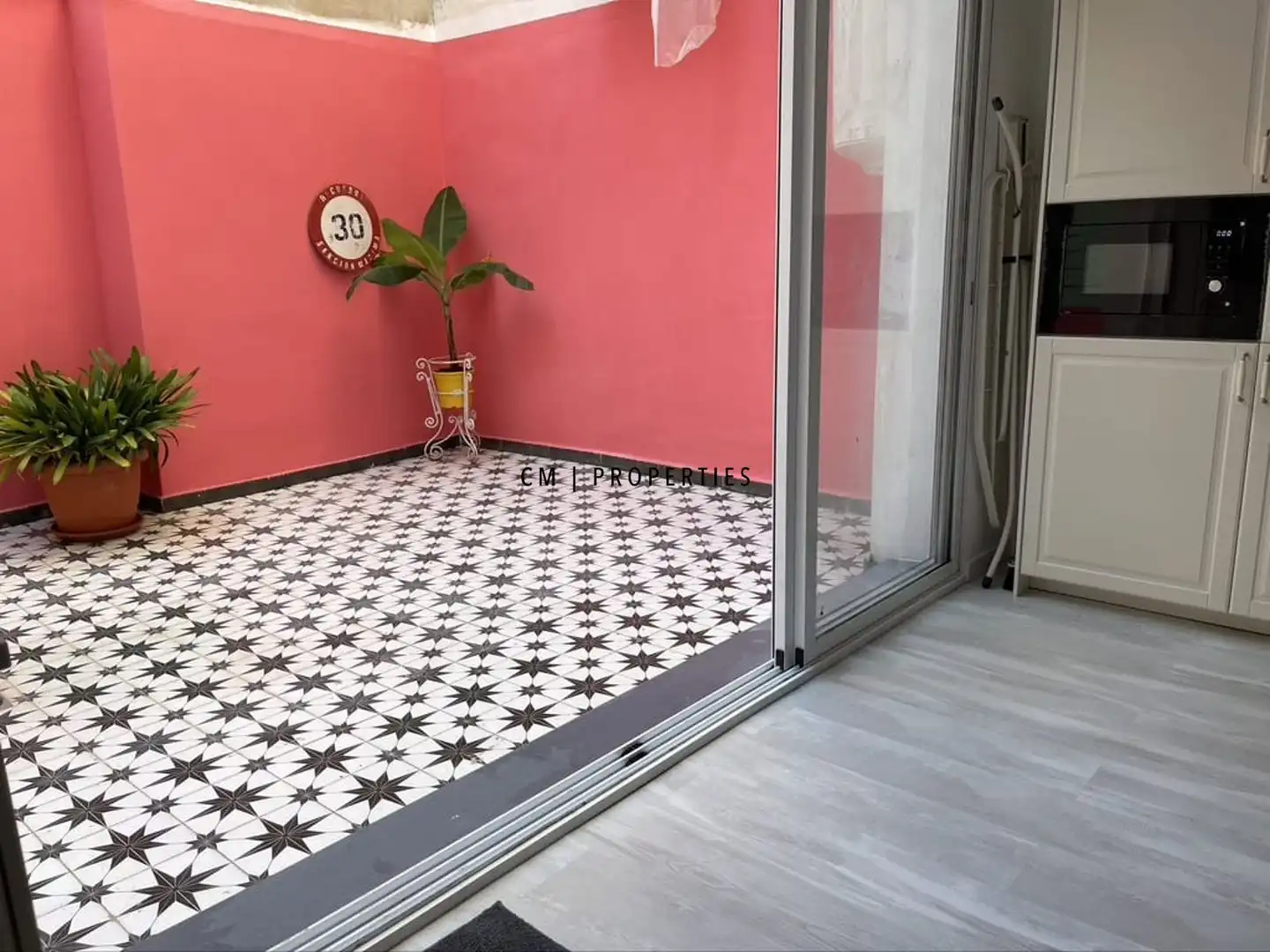 Bedroom of Flat for sale in Valencia  with Heating, Terrace and Balcony