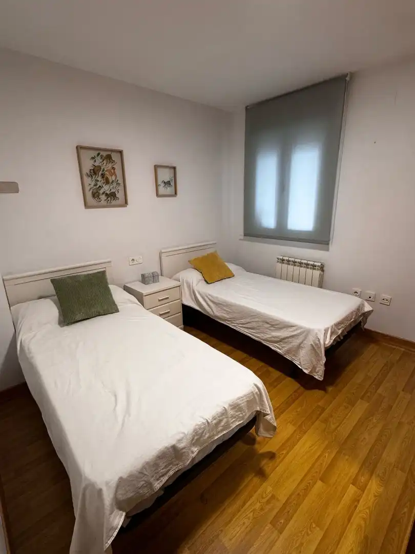 Bedroom of Flat for rent in Granada  with Air Conditioner, Terrace and Swimming Pool