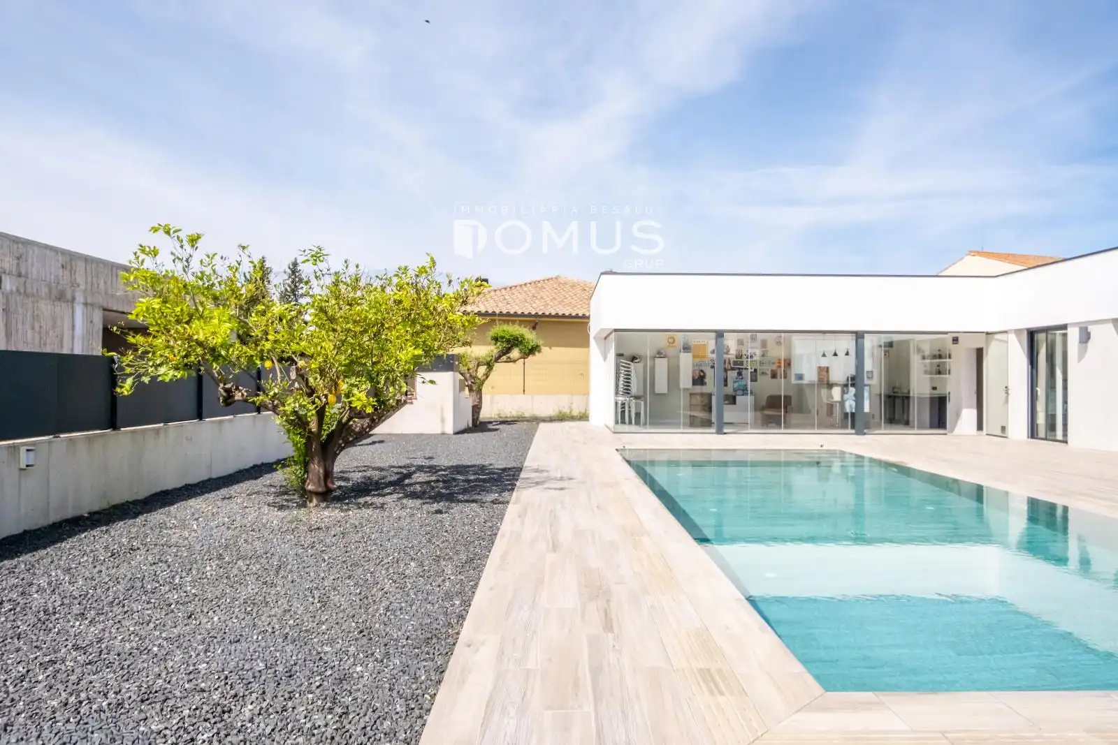Piscina de Casa o xalet en venda en Sant Climent Sescebes amb Aire condicionat, Calefacció i Jardí privat