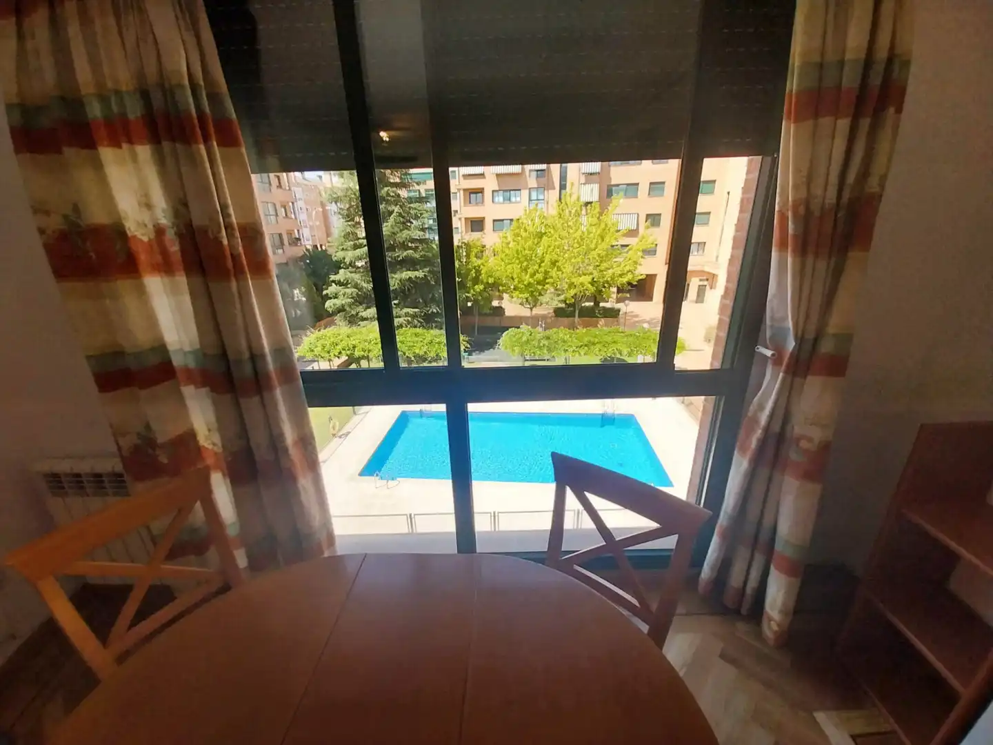 Schwimmbecken von Wohnung zur Miete in Madrid mit Klimaanlage, Heizung und Parkett