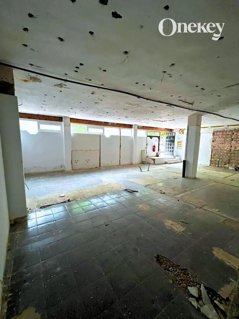 Business premises for sale in Sur, imagen 5