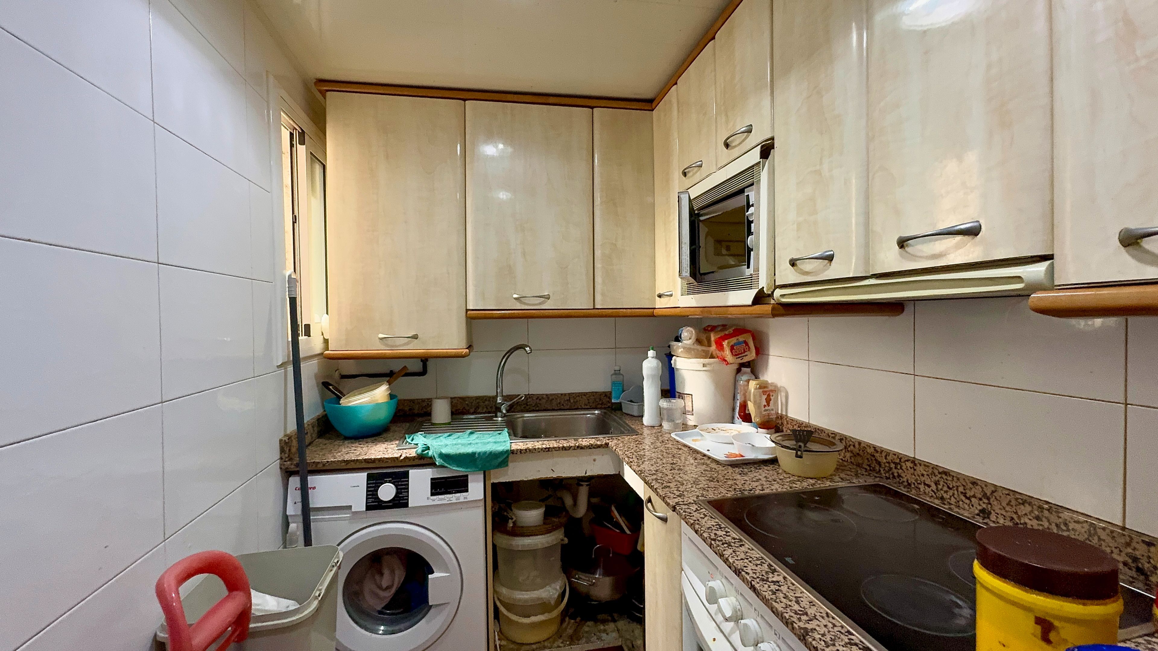 Kitchen of Flat for sale in Esplugues de Llobregat  with Balcony
