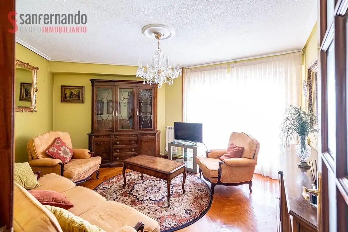 Sala de estar de Piso en venta en Santander con Calefacción y Trastero