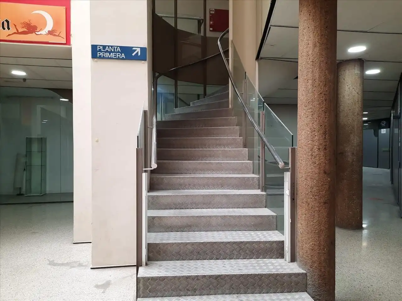 Business premises for sale in Centre