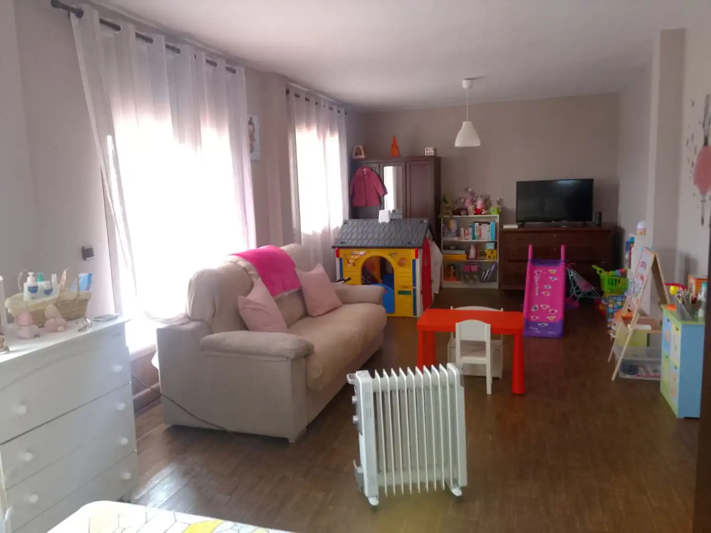 Sala d'estar de Casa o xalet en venda en Quintana del Puente amb Calefacció, Jardí privat i Terrassa