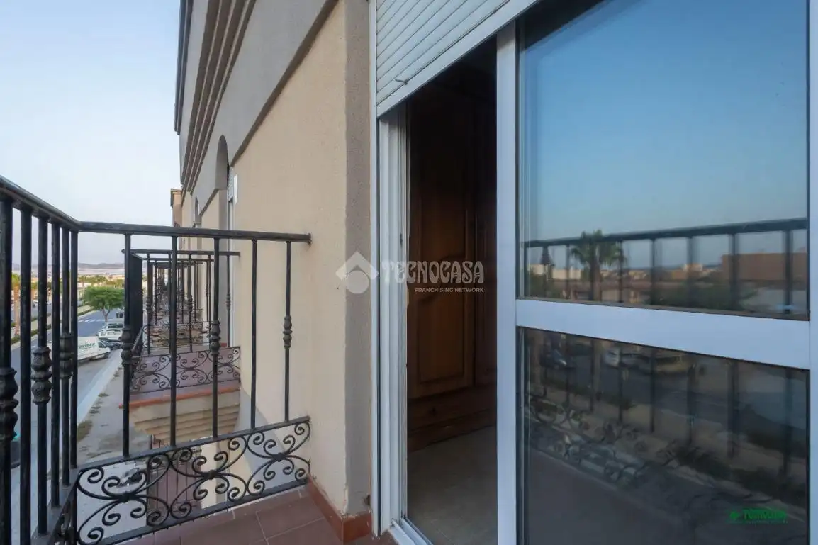 Terrassa de Pis en venda en Níjar amb Balcó