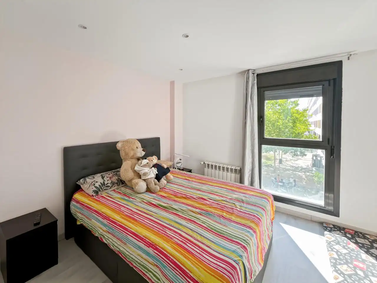 Bedroom of Flat for sale in Madrid  with Air Conditioner, Heating and Storage room