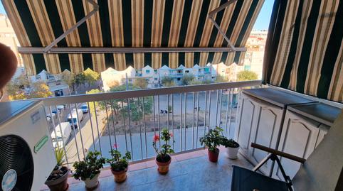 Foto 3 de Piso en venta en Avenida de la Primavera, La Florida, Barcelona