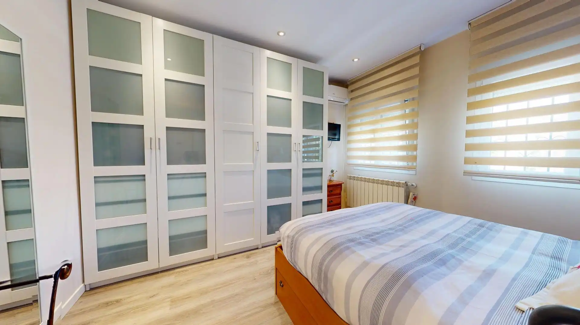 Schlafzimmer von Wohnung zum Verkauf in Madrid mit Klimaanlage, Heizung und Möbliert