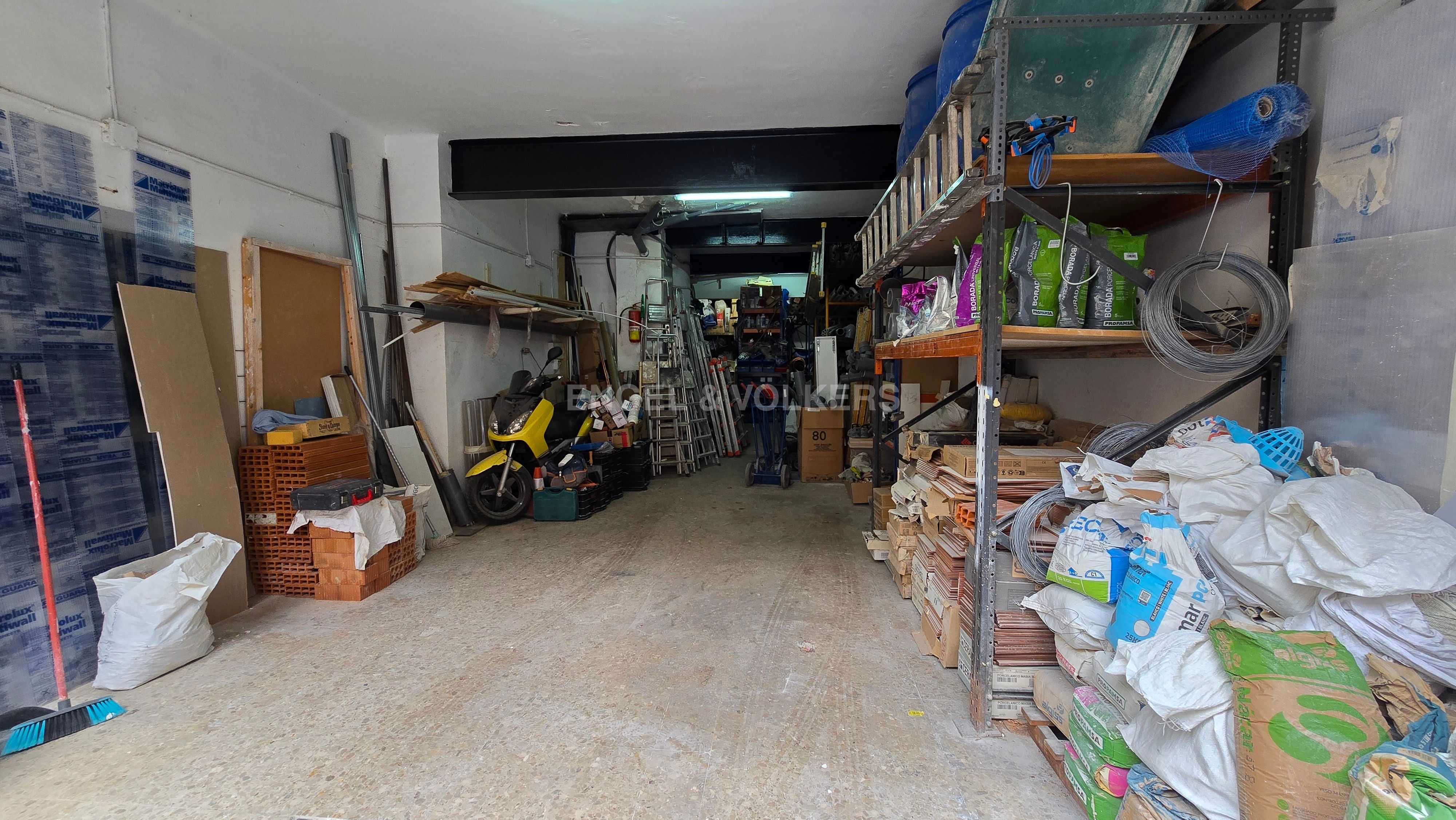 Premises for sale in  Barcelona Capital  with Air Conditioner