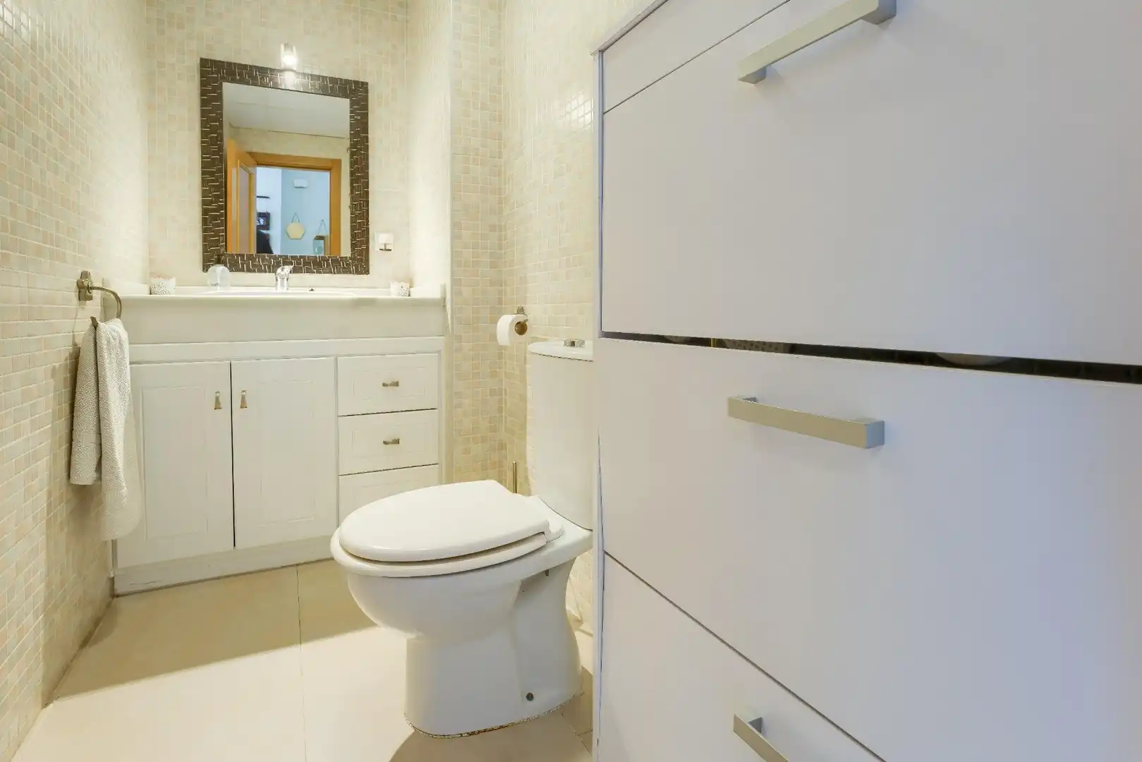 Baño de Casa adosada en venta en Bormujos con Aire acondicionado, Jardín privado y Terraza