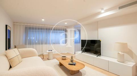 Foto 2 de Pis en venda a C. del Dos de Maig, El Camp de l'Arpa del Clot,  Barcelona Capital