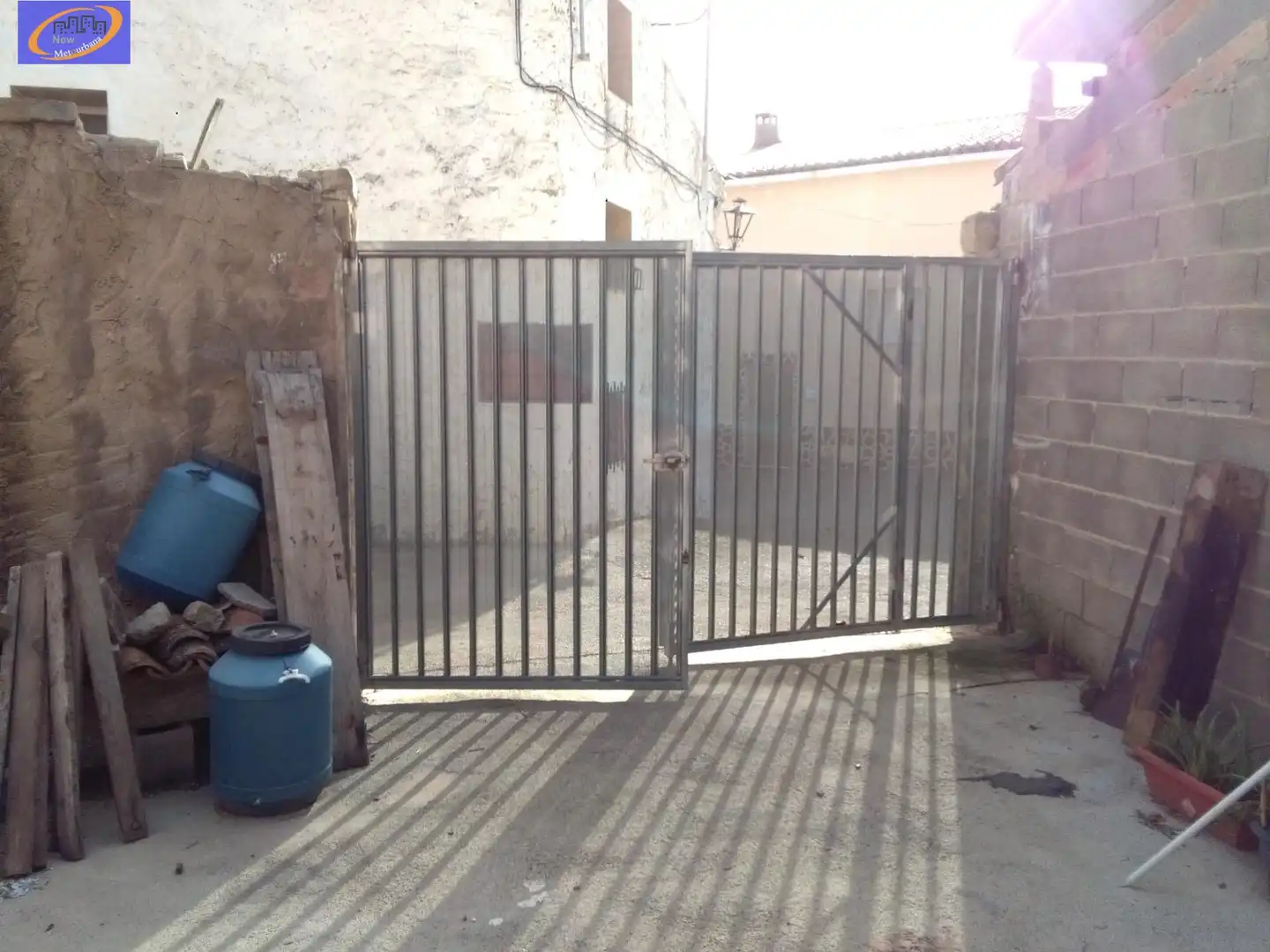 Exterior view of Houses for sale in Alpuente  with Heating, Storage room and Balcony