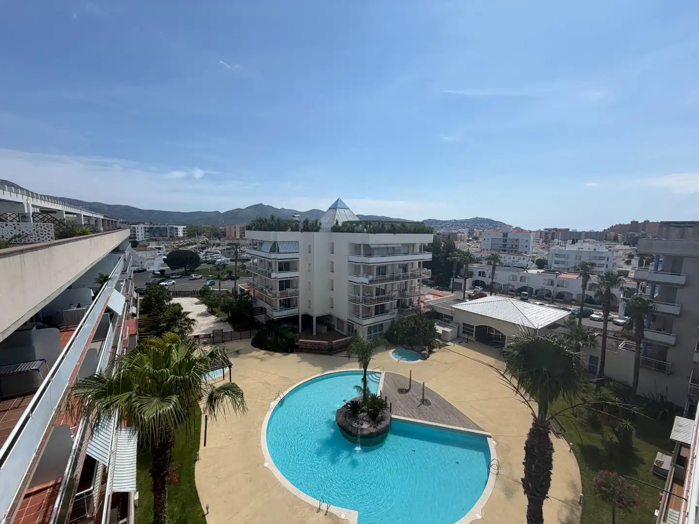 Piscina de Ático en venta en Roses con Aire acondicionado, Parquet y Terraza