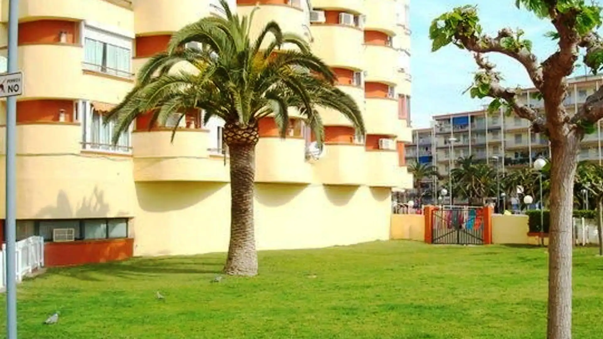 Exterior view of Study for sale in Vila-seca  with Storage room, Furnished and Community pool