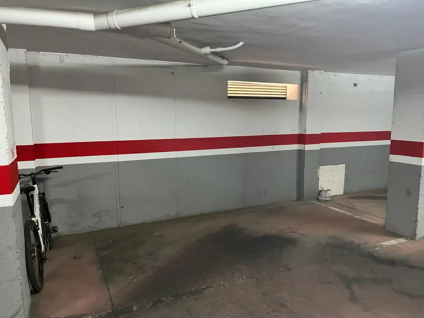 Parking de Piso en venta en Almansa con Calefacción, Amueblado y Balcón