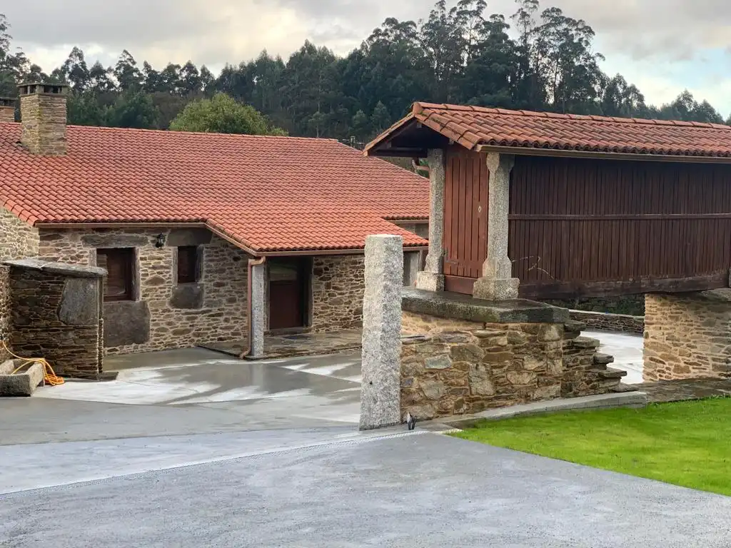 Vista exterior de Casa o xalet de lloguer en Boqueixón amb Calefacció i Jardí privat