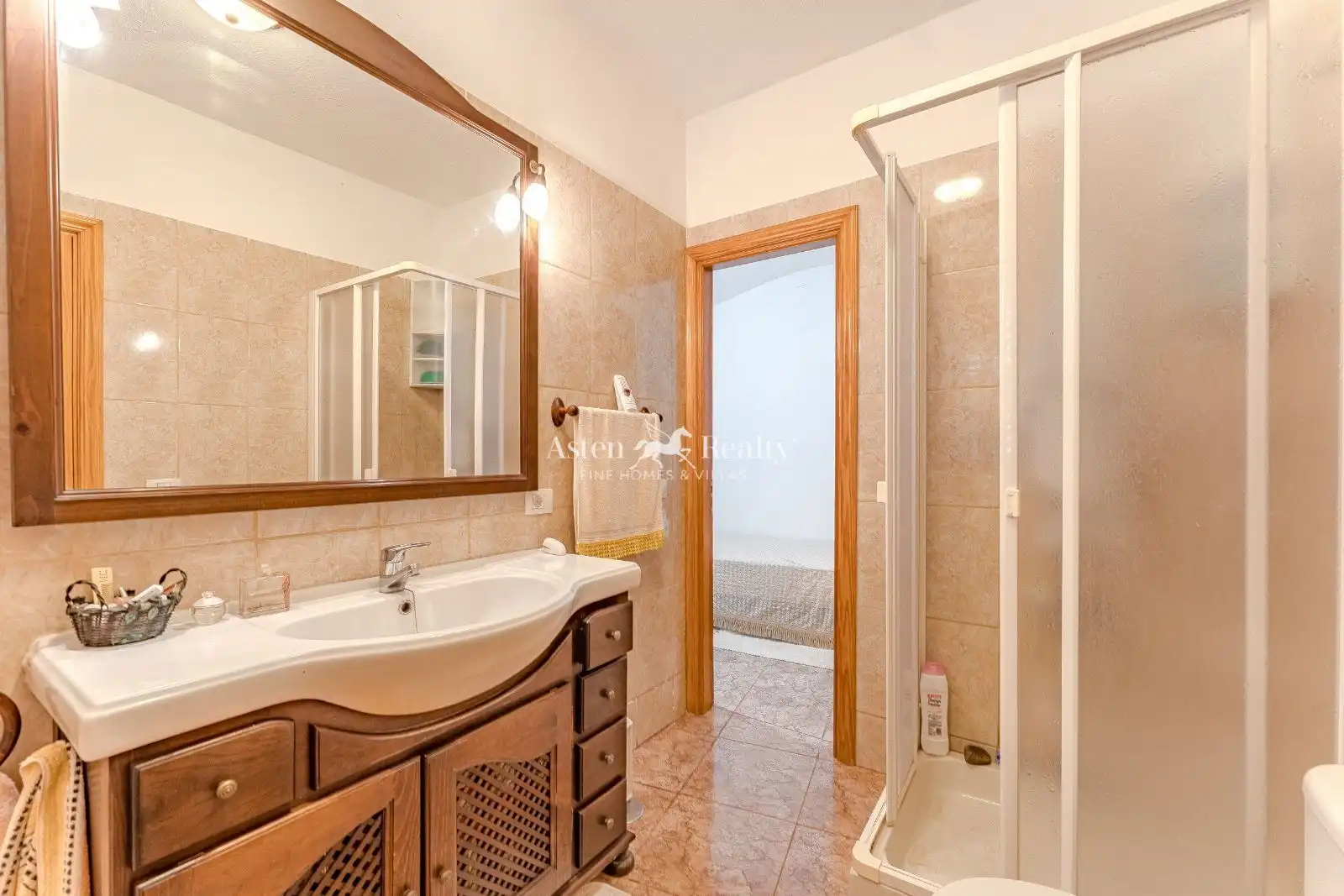 Bany de Casa o xalet en venda en Granadilla de Abona amb Jardí privat, Terrassa i Traster