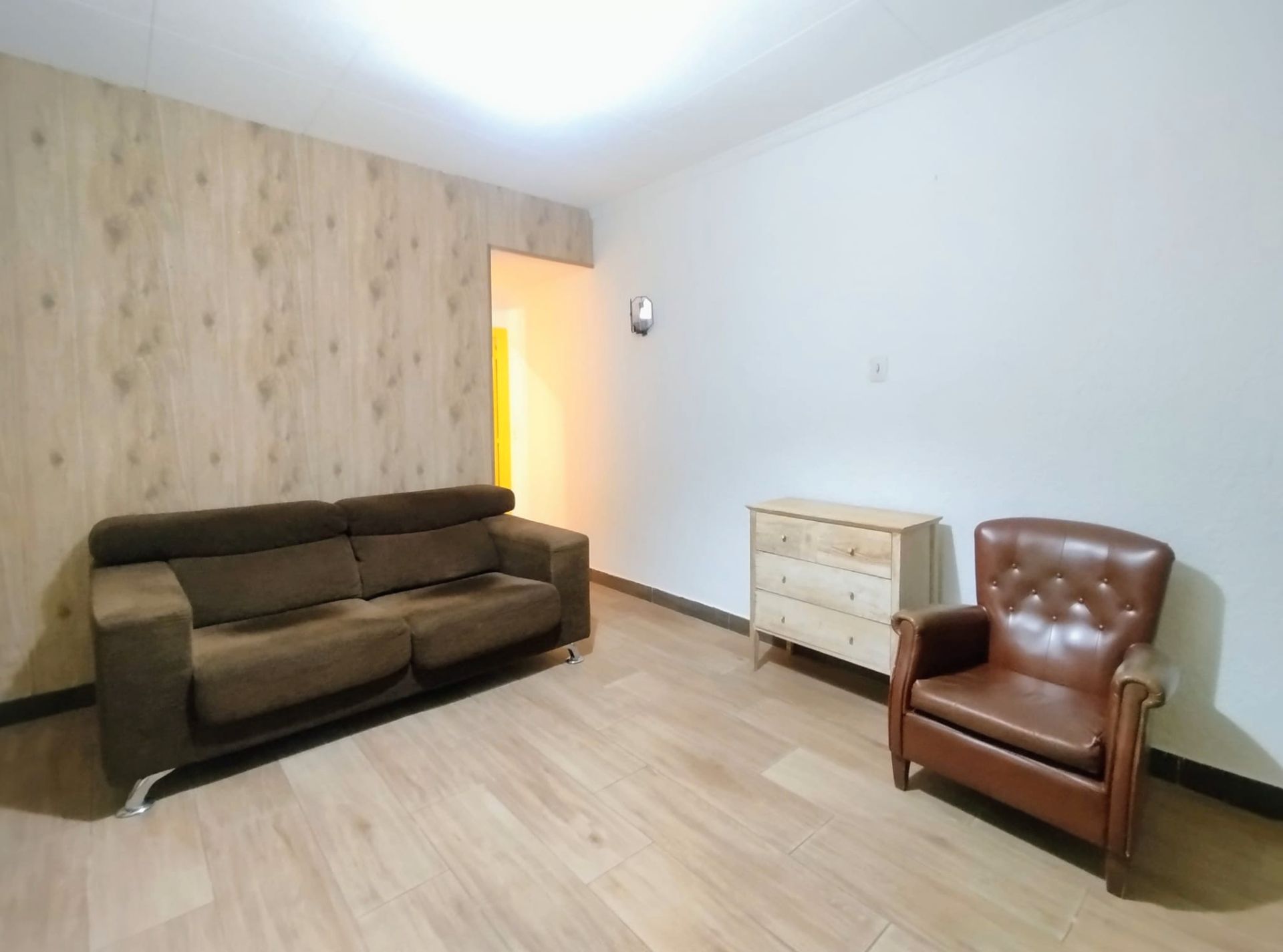 Sala d'estar de Planta baixa en venda en  Barcelona Capital amb Forn