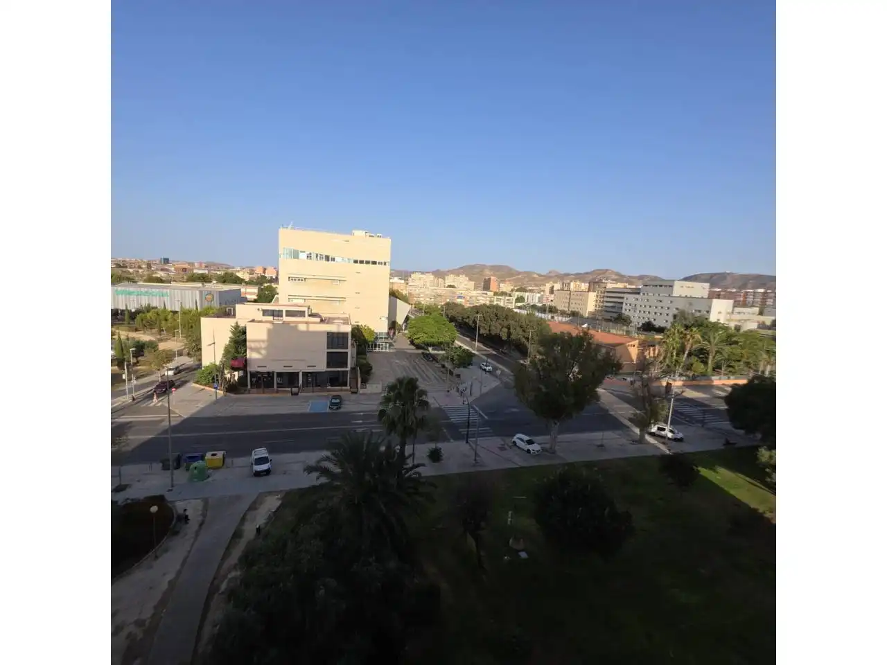 Außenansicht von Wohnung zur Miete in Cartagena mit Klimaanlage, Heizung und Möbliert