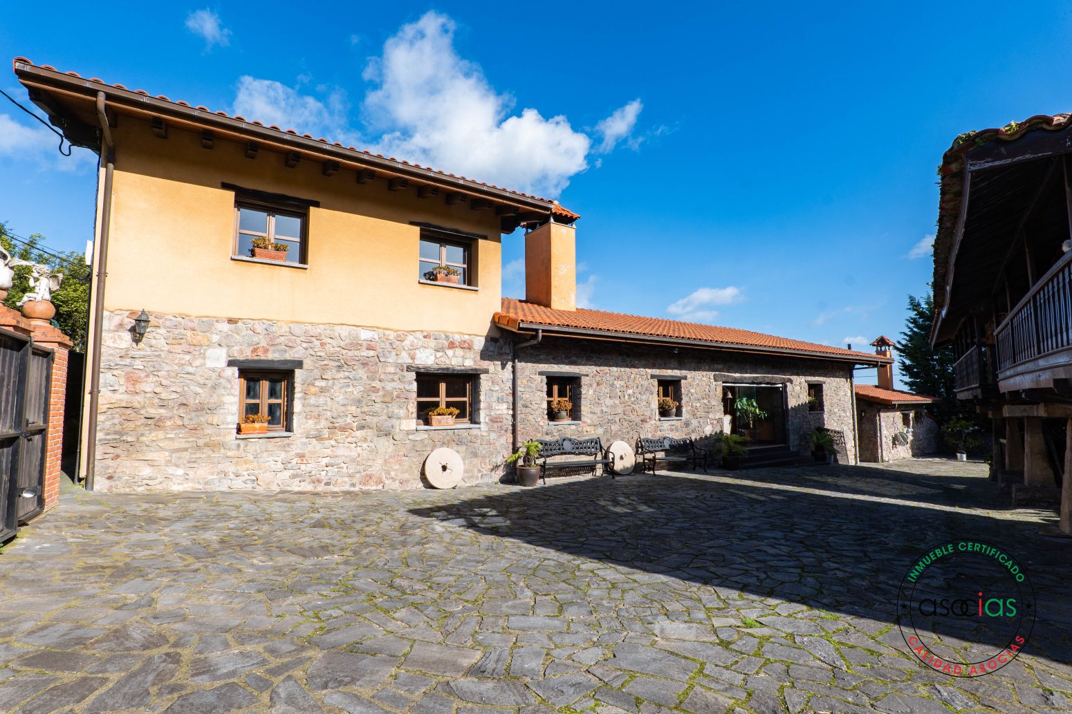 Vista exterior de Casa o chalet en venta en Carreño con Calefacción, Jardín privado y Trastero