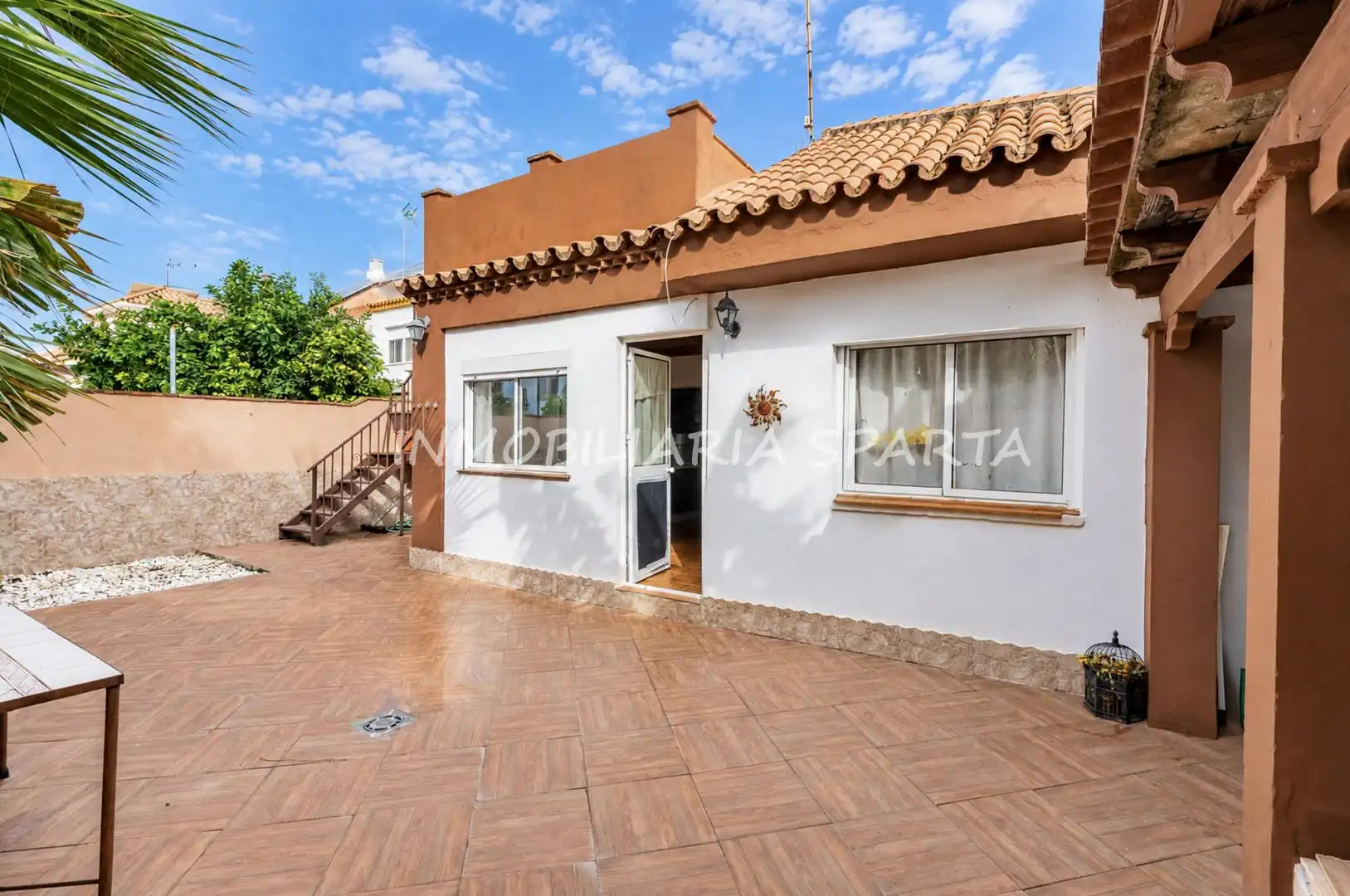 Vista exterior de Casa o xalet en venda en Espartinas Pueblo