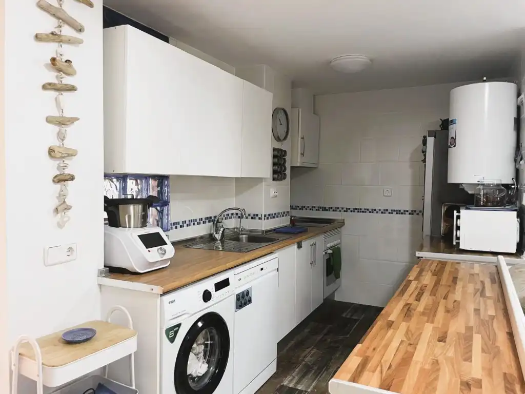 Cuina de Apartament en venda en Garrucha amb Aire condicionat i Piscina comunitària