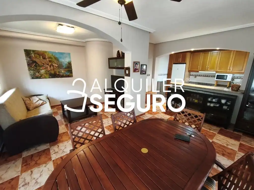 Sala de estar de Casa o chalet de alquiler en Elche / Elx con Aire acondicionado, Terraza y Piscina