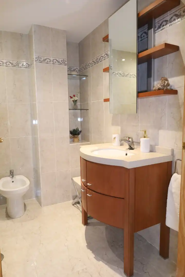 Baño de Piso de alquiler en Jijona / Xixona con Calefacción, Terraza y Amueblado