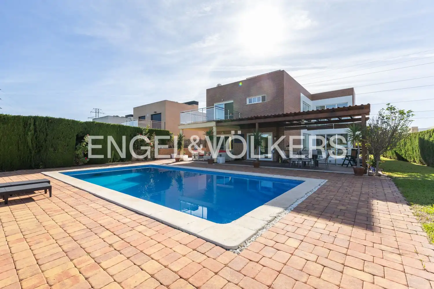 Swimming pool of Houses for sale in Torre en Conill - Cumbres de San Antonio 