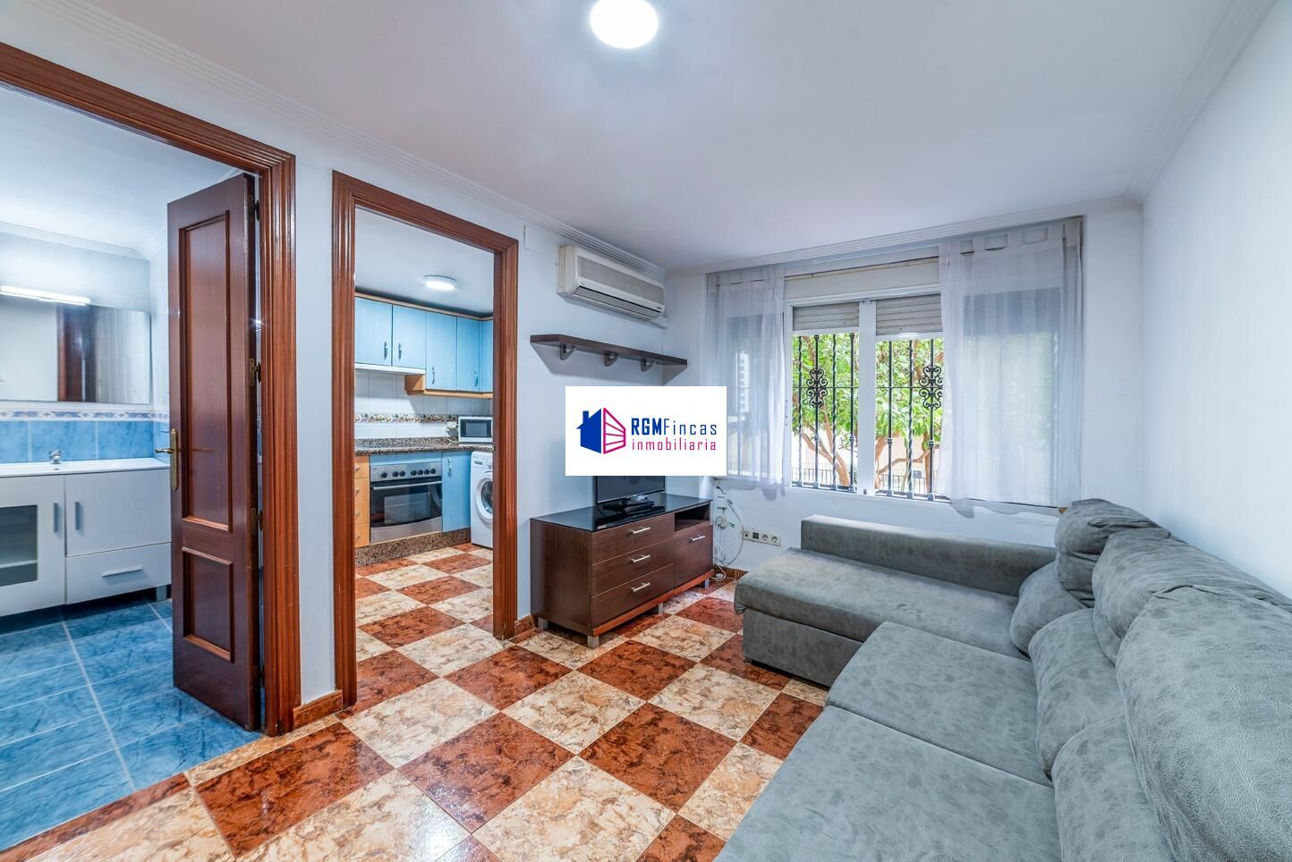 Bedroom of Flat for sale in  Sevilla Capital