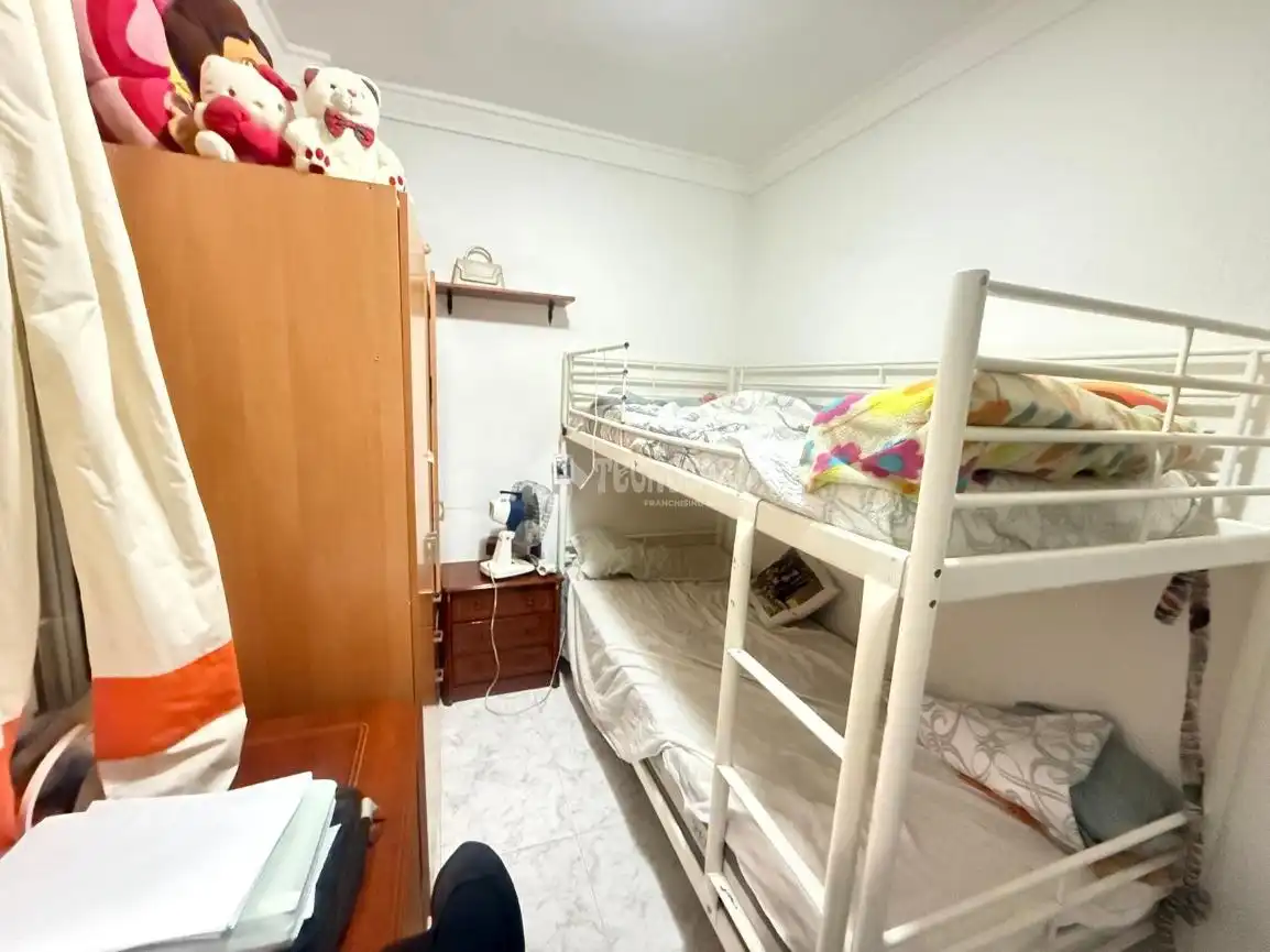 Dormitori de Pis en venda en Huelva amb Aire condicionat i Calefacció