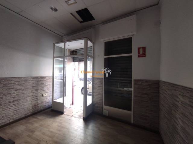 Local comercial en Alquiler en Reina Victoria - Miguel Hernández