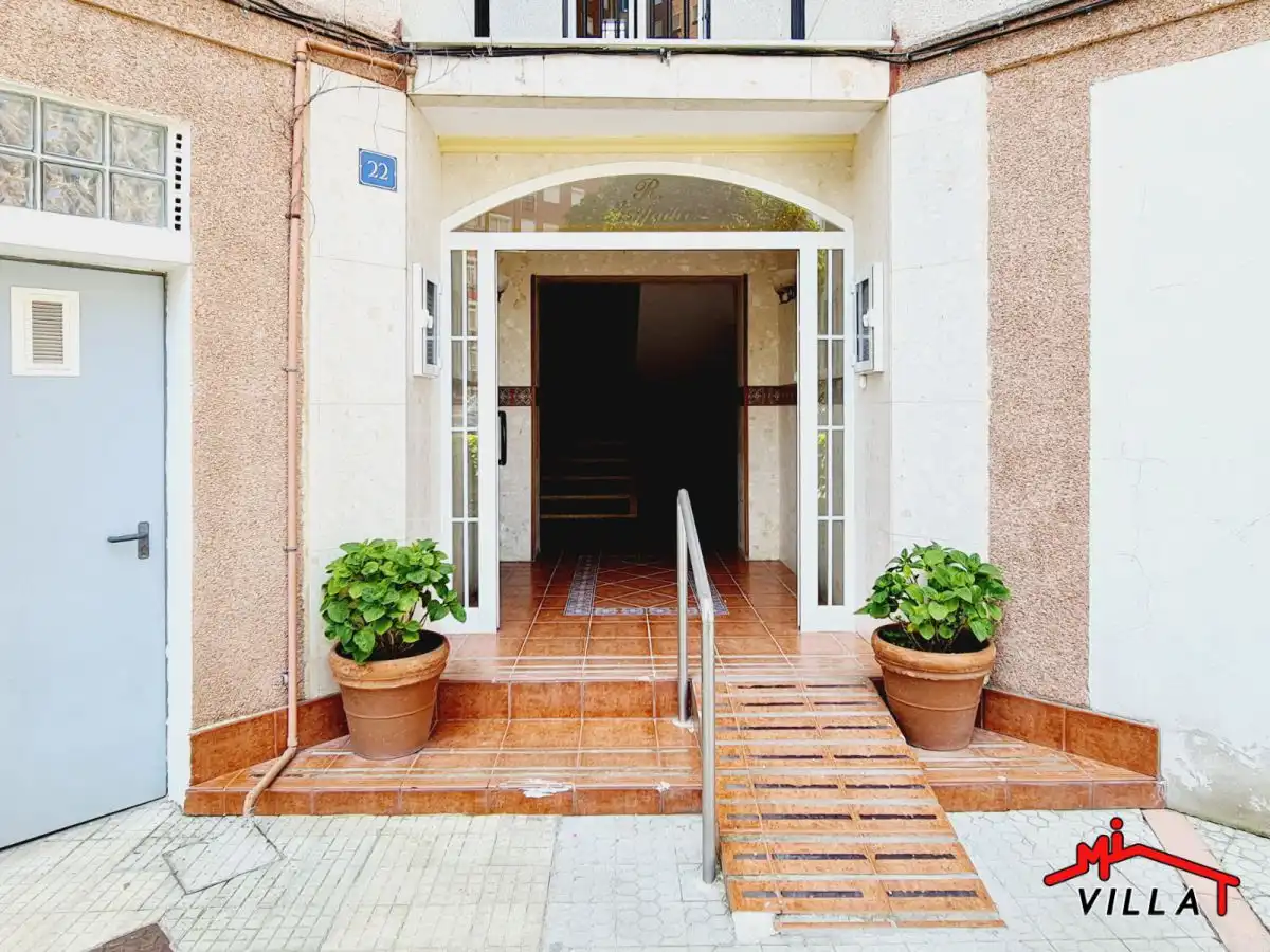 Wohnung zum Verkauf in Laredo mit Heizung und Terrasse