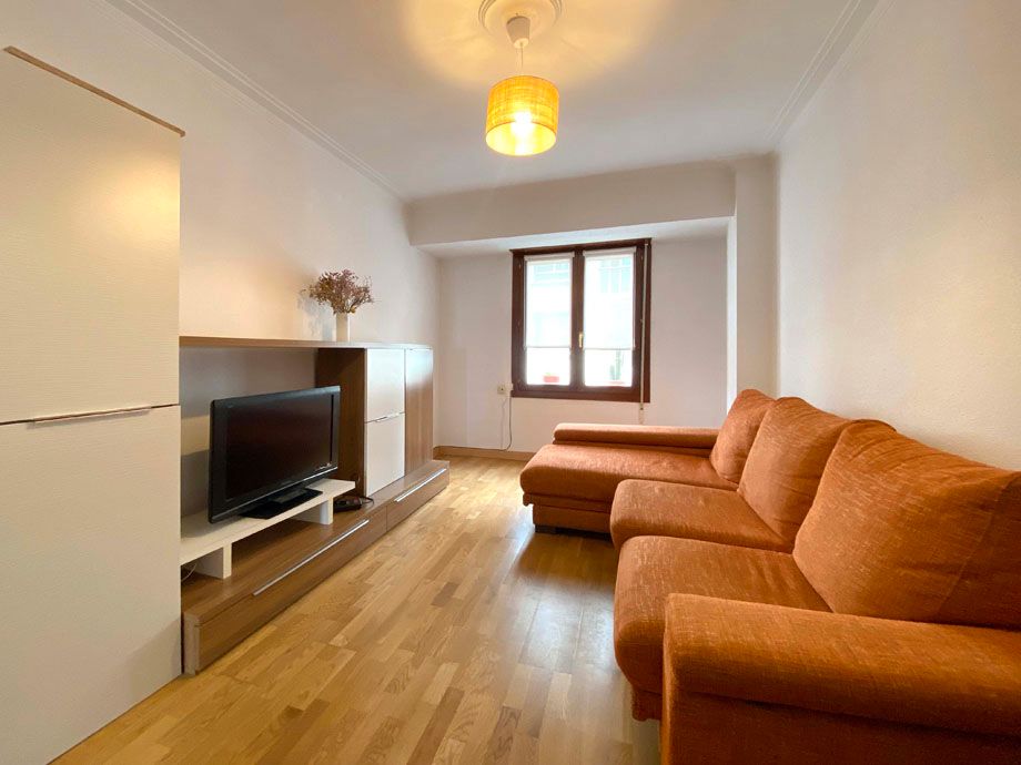 Living room of Flat for sale in Vitoria - Gasteiz  with Heating, Parquet flooring and Storage room