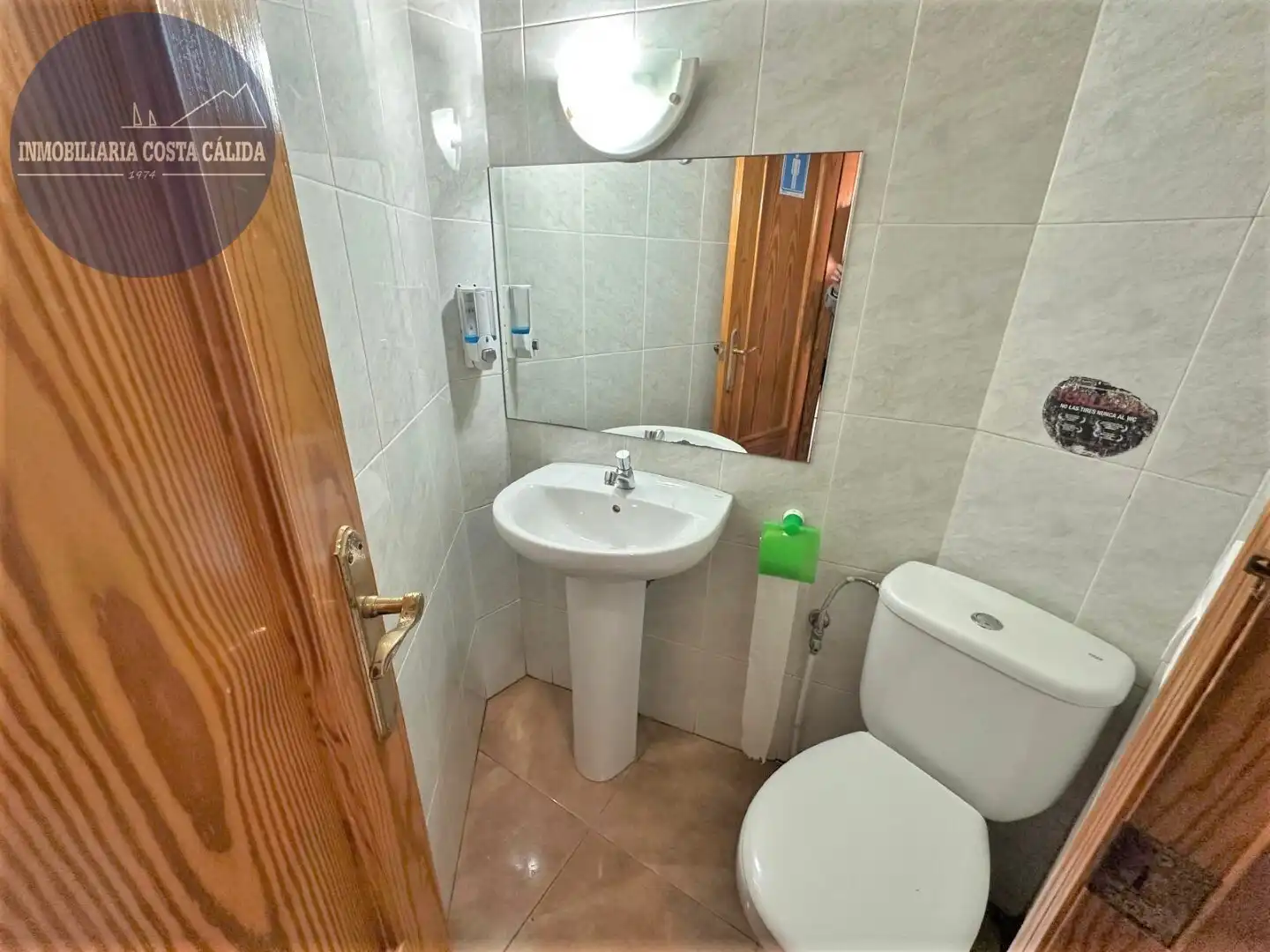 Bathroom of Commercial properties for sale in Águilas