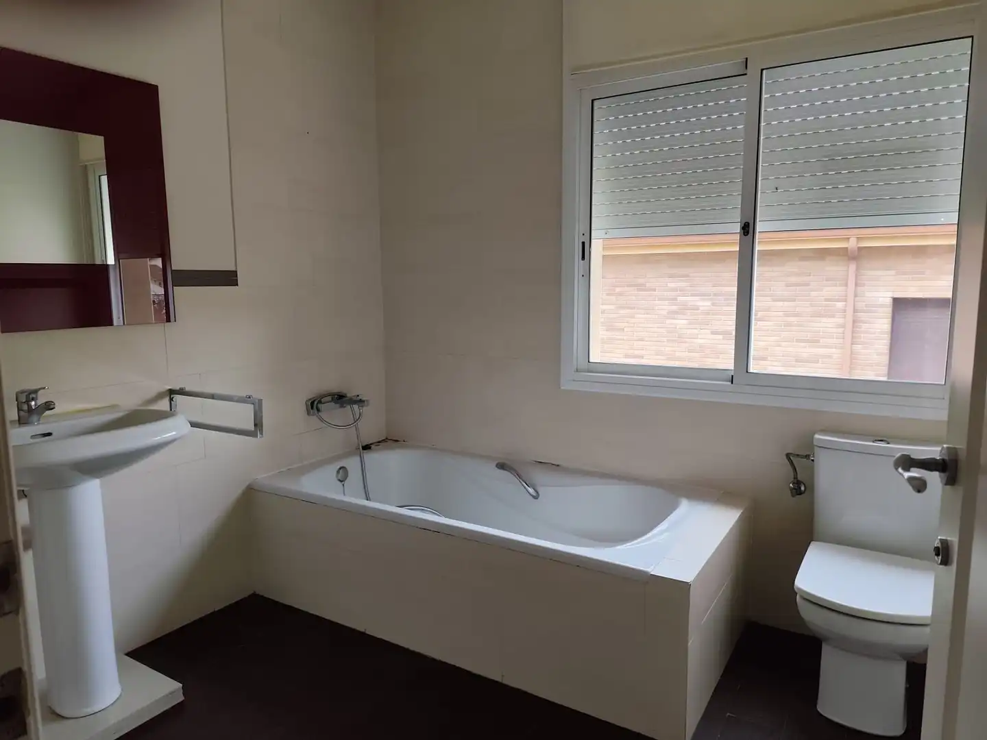 Baño de Casa o chalet en venta en Canyelles con Aire acondicionado, Calefacción y Jardín privado