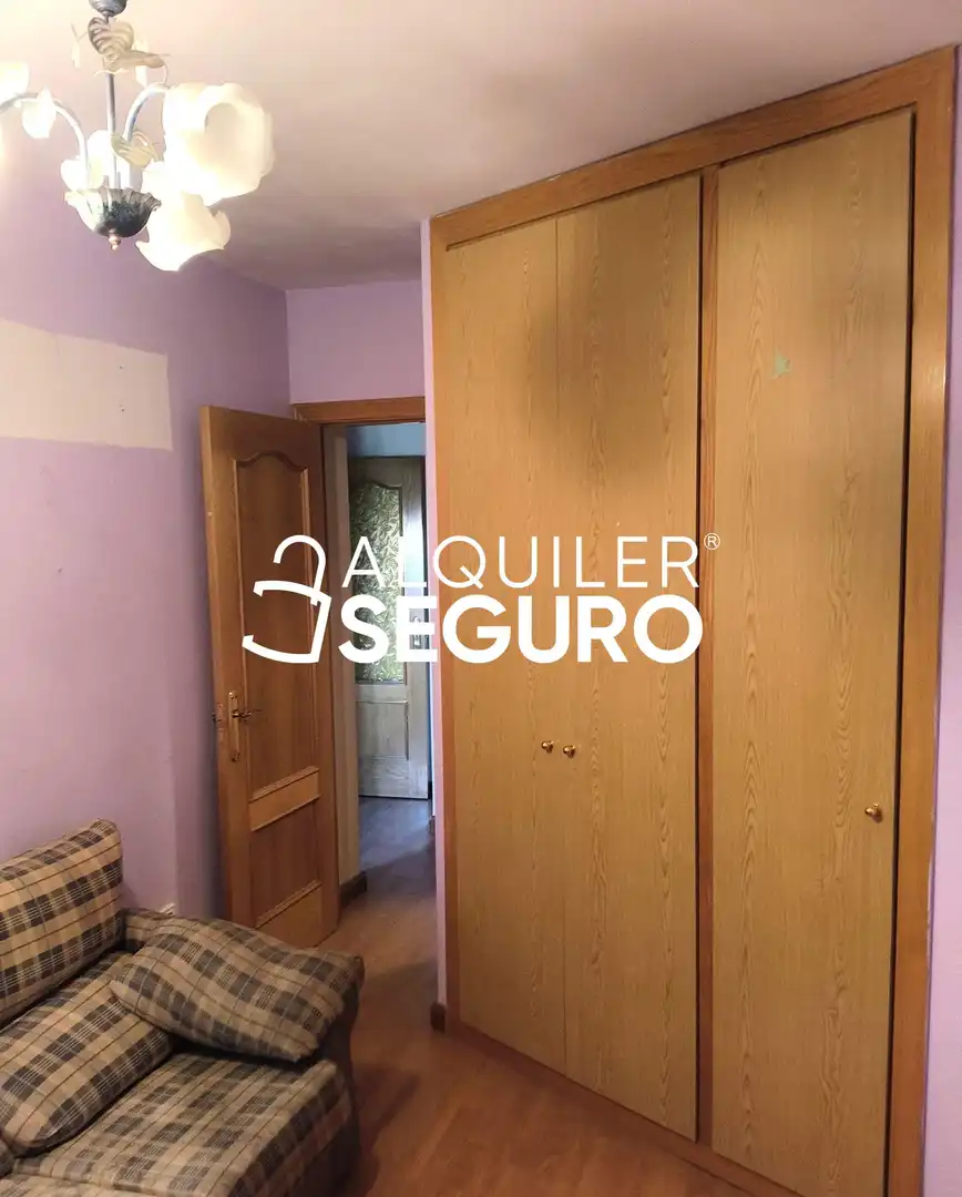 Habitación de Piso de alquiler en Ocaña con Calefacción, Piscina y Amueblado