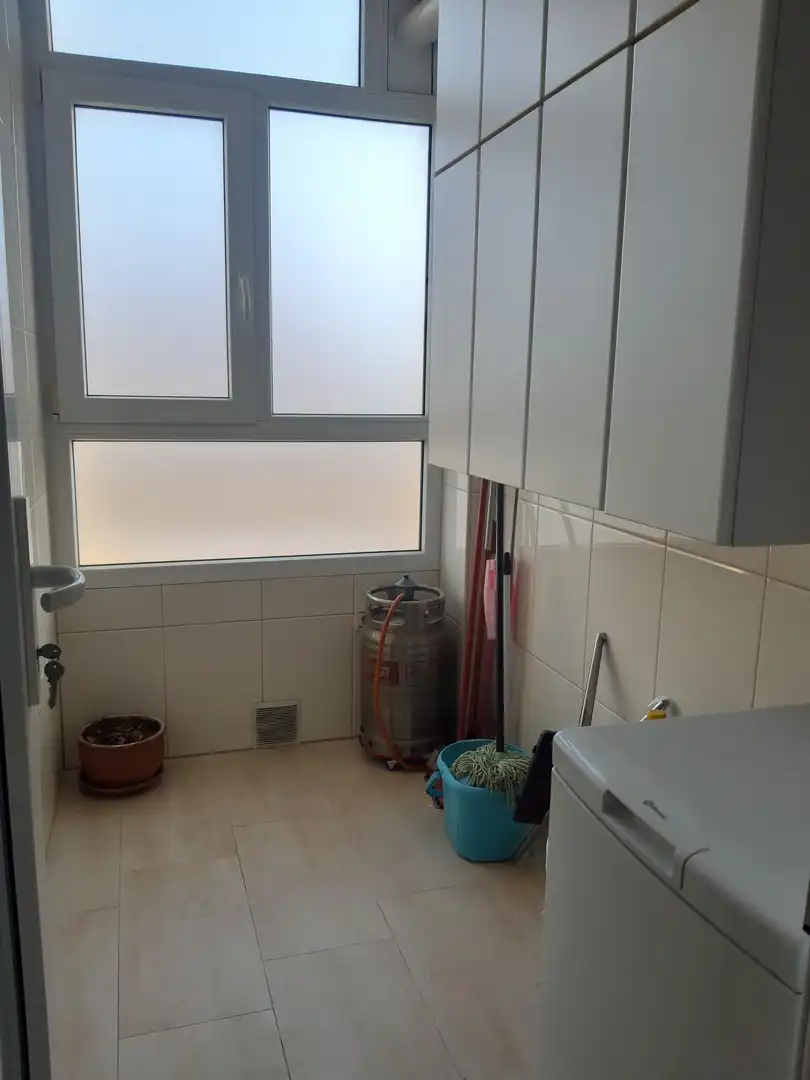 Flat for rent in Algeciras  with Air Conditioner and Furnished