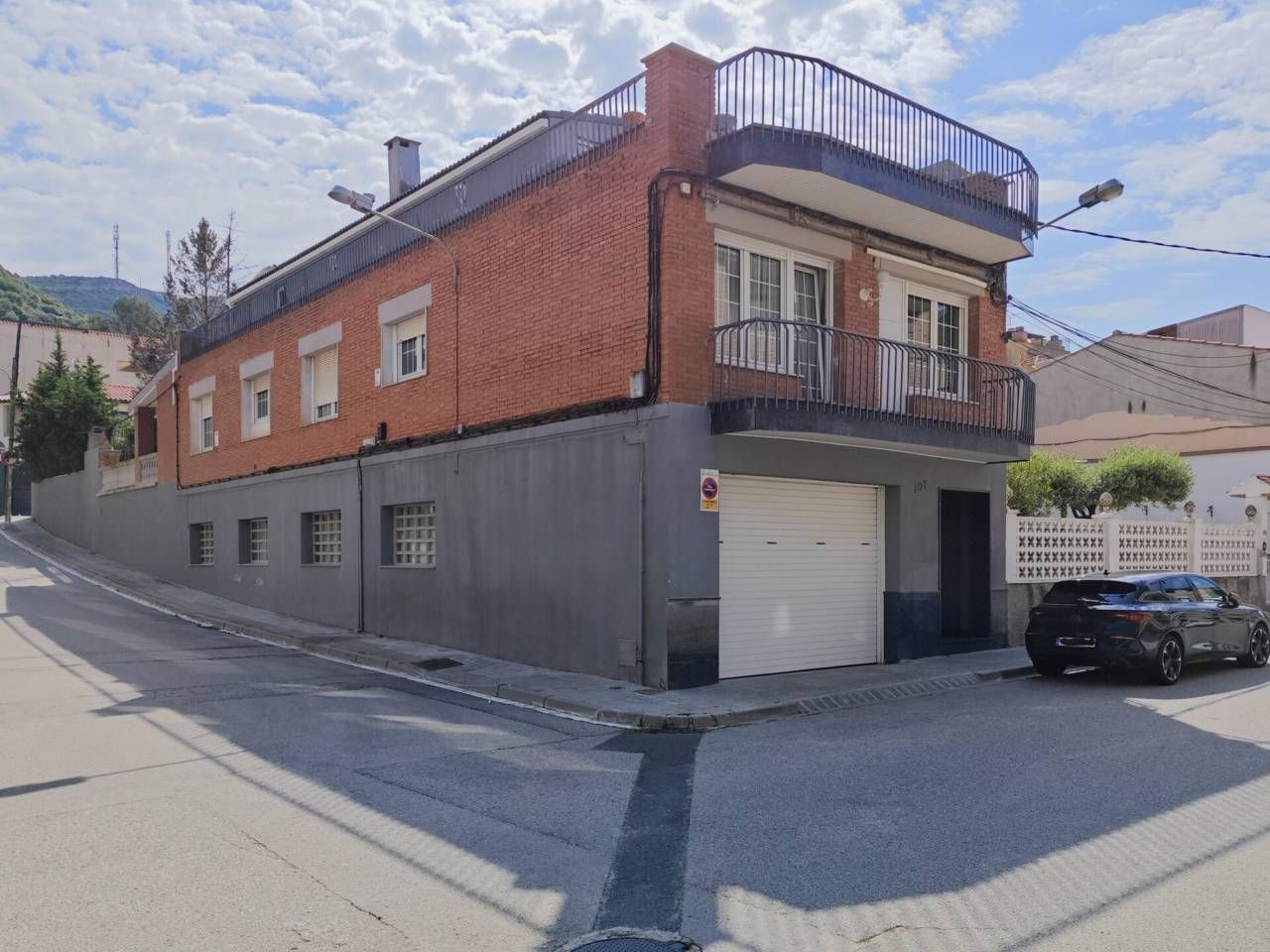Vista exterior de Casa o xalet en venda en Sant Vicenç de Castellet amb Aire condicionat, Calefacció i Jardí privat